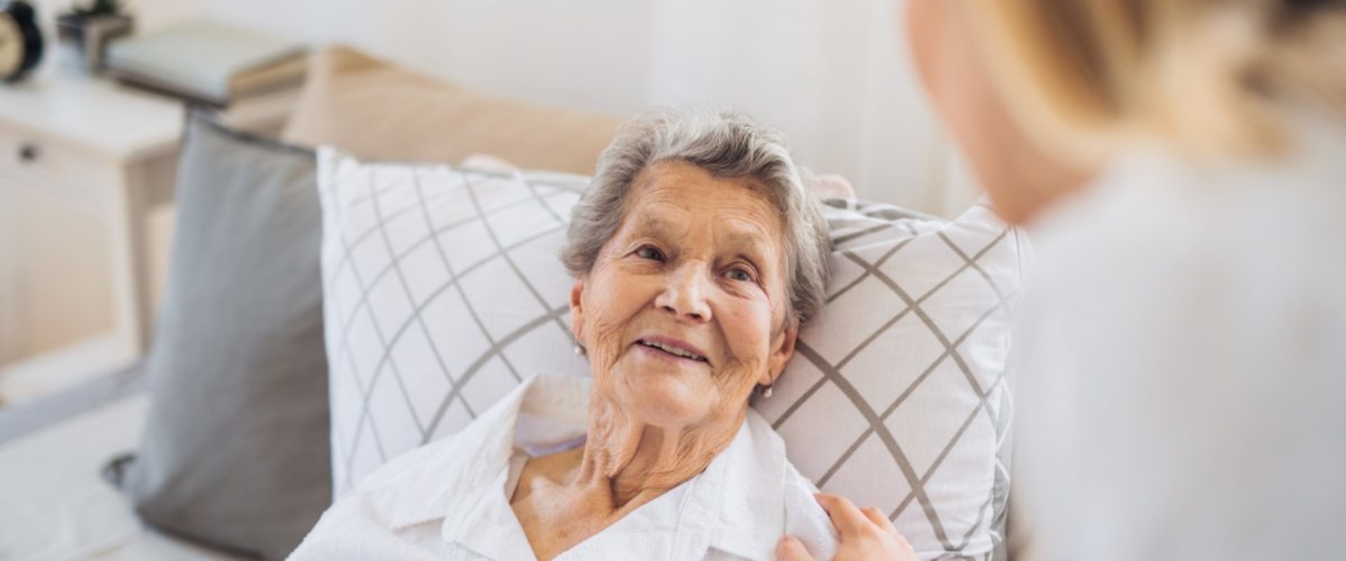 How much does it cost to have a caregiver come to your home?